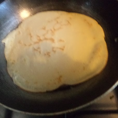 Krok 5 - Tort naleśnikowy z tuńczykiem i szpinakiem :) foto