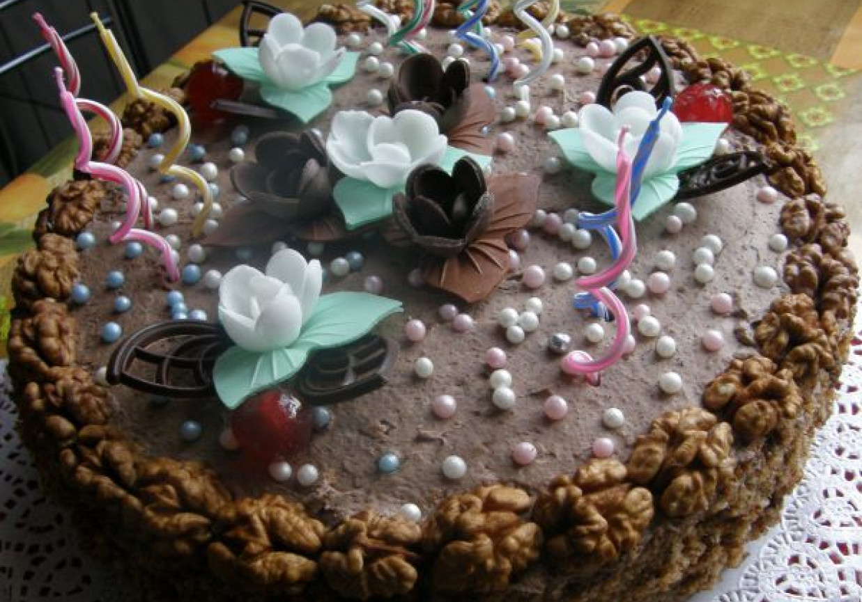 Tort orzechowo - kawowy foto