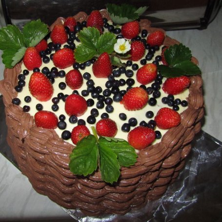 Krok 9 - Tort owocowy kosz foto