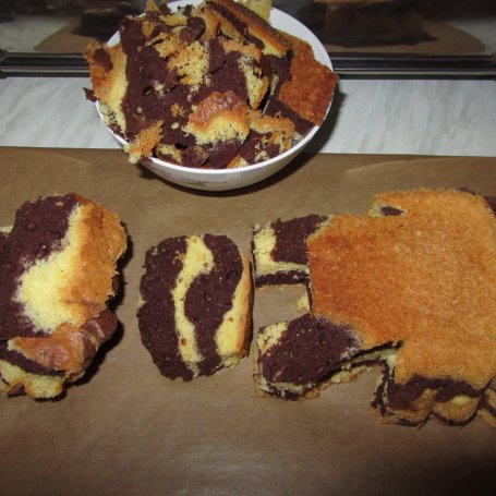 Krok 2 - Tort piesek z masą orzechowo - czekoladową foto