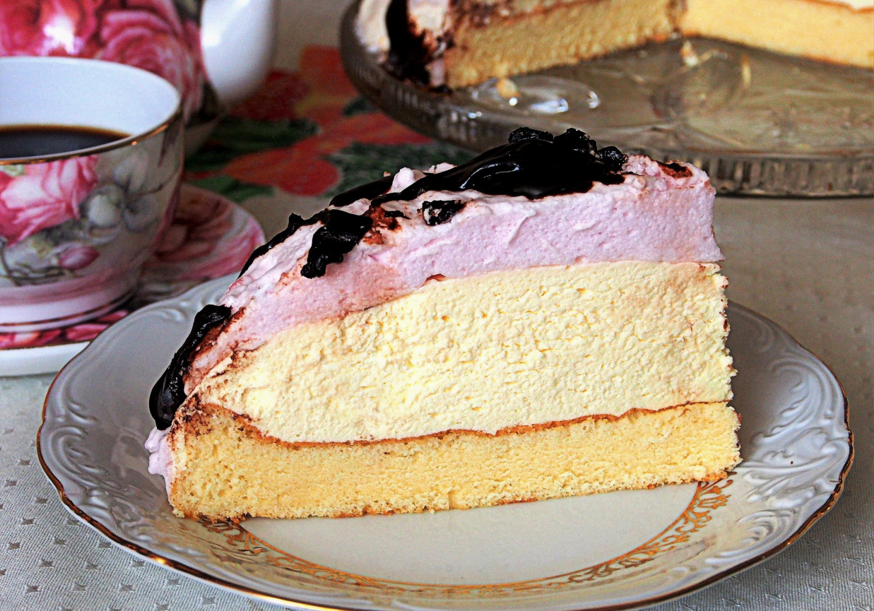 Tort serowo - biszkoptowy z pianką foto