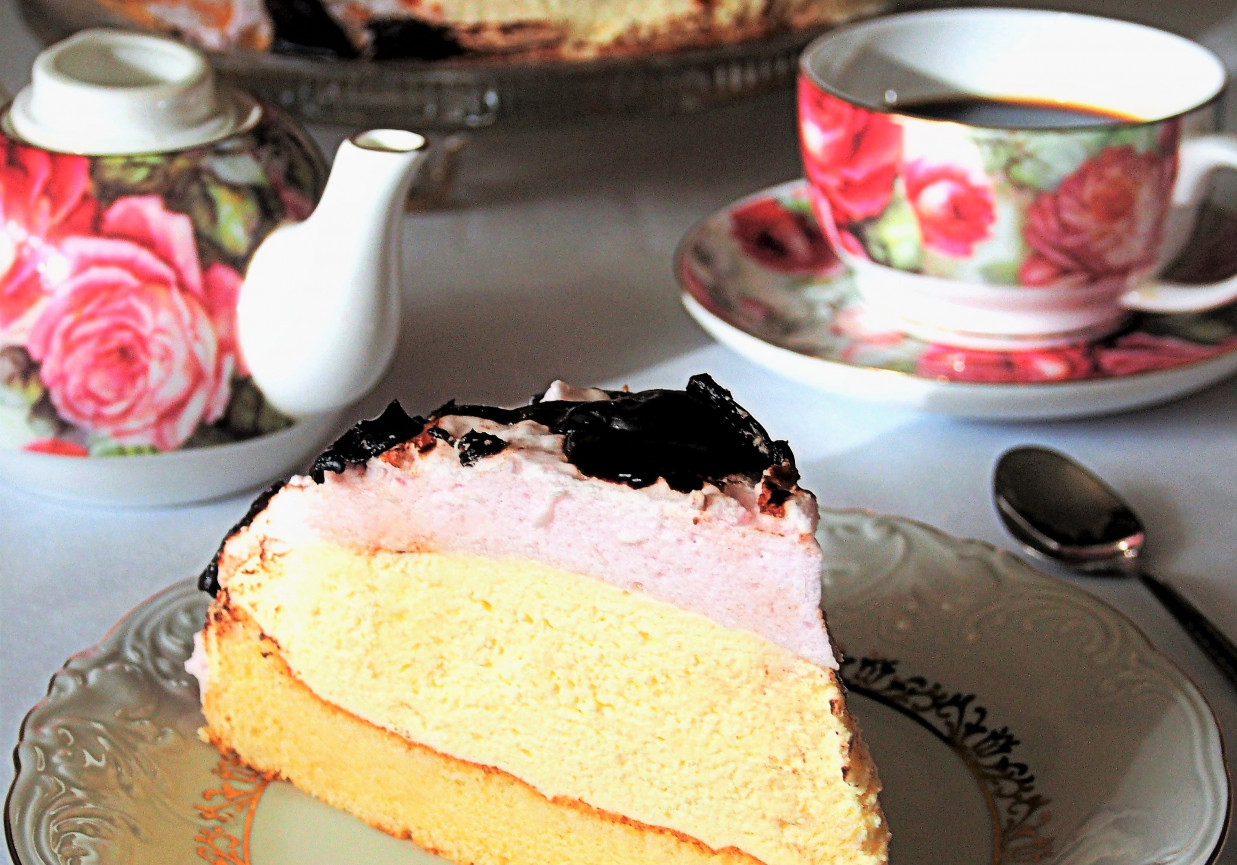 Tort serowo - biszkoptowy z pianką foto