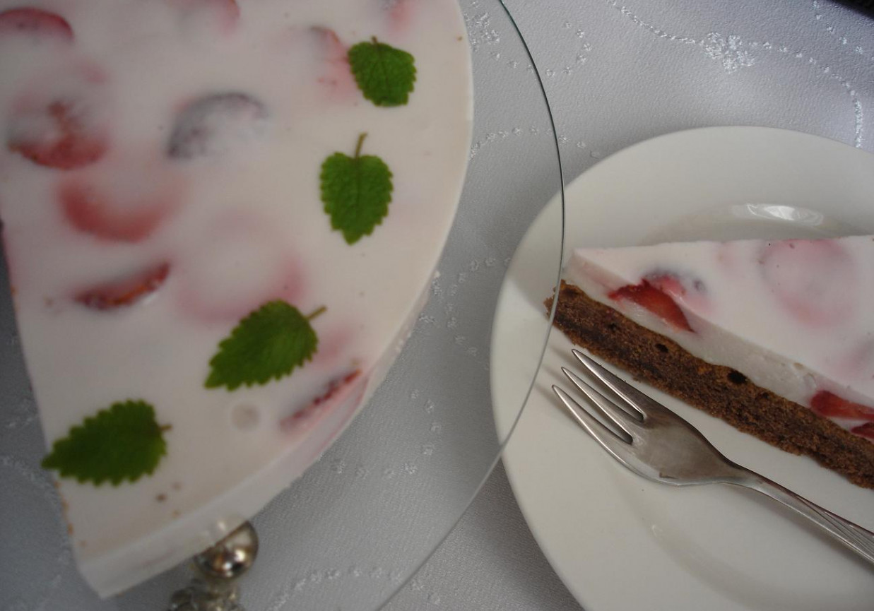 „Tort serowo – truskawkowy” foto