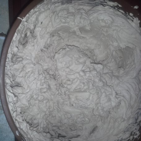 Krok 5 - Tort śmietanowo czekoladowy foto