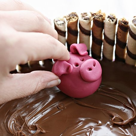 Krok 4 - Tort świnki w błotku foto