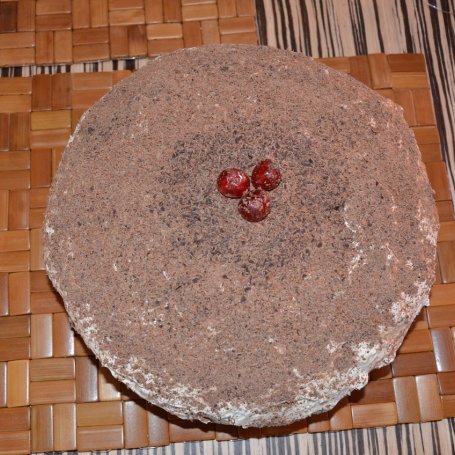 Krok 10 - Tort Szwarcwaldzki z wiśniami i czekoladą foto