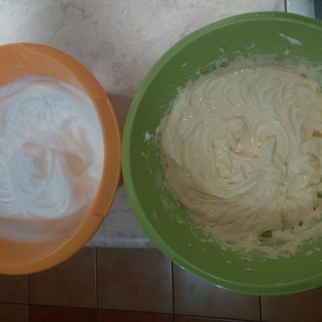 Krok 2 - tort tiramisu foto