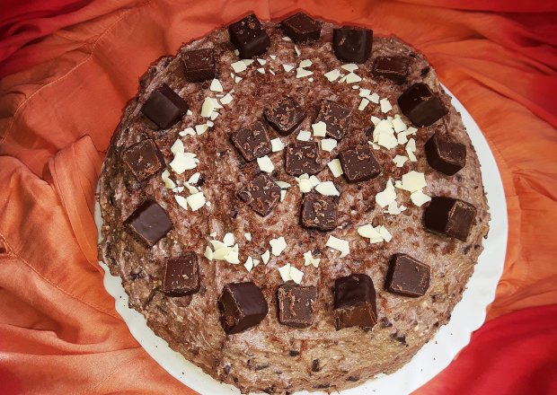Fotografia przedstawiająca Tort truflowo-czekoladowy