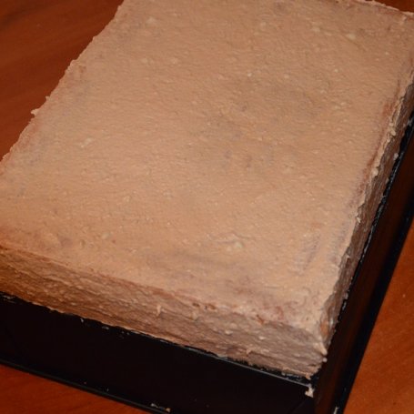 Krok 3 - Tort w kształcie koszuli z krawatem foto