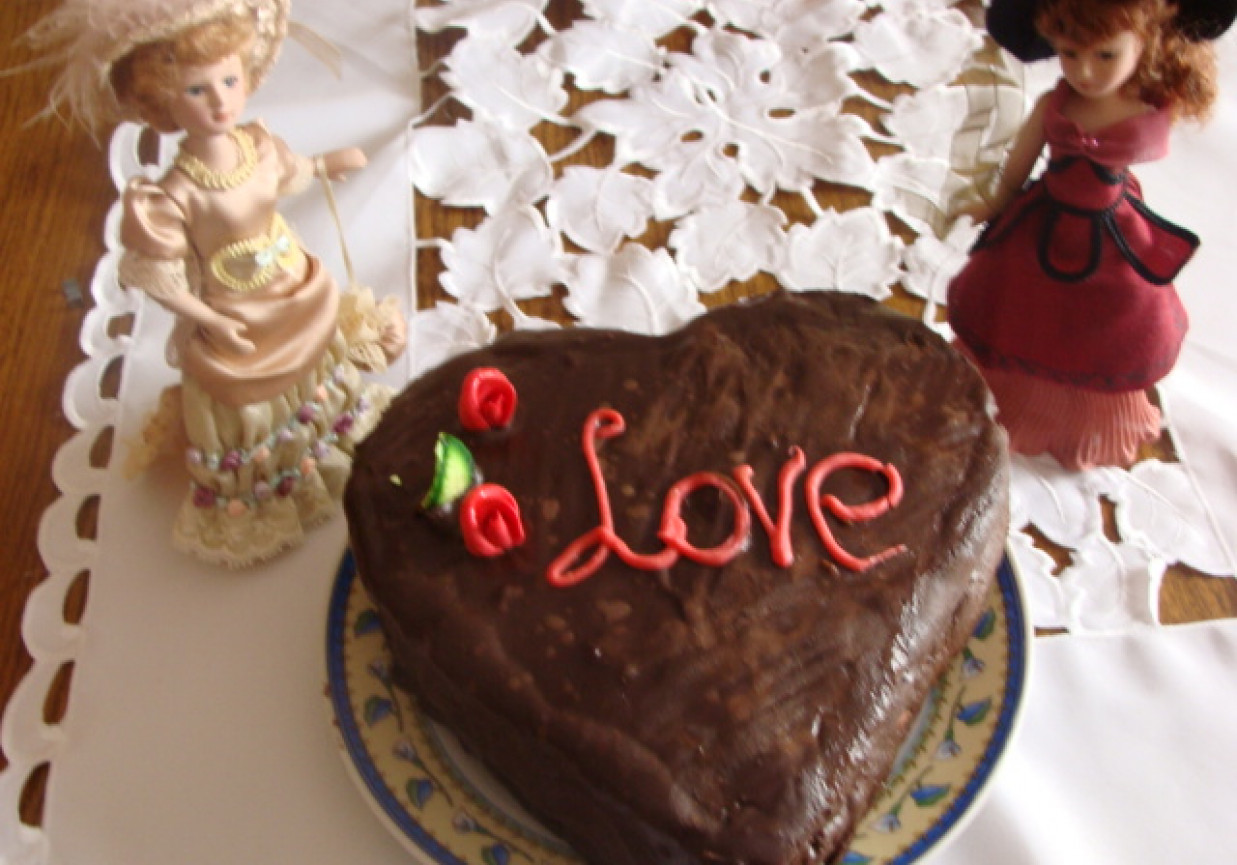 tort w kształcie serca foto