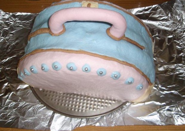 Fotografia przedstawiająca Tort w kształcie torebki