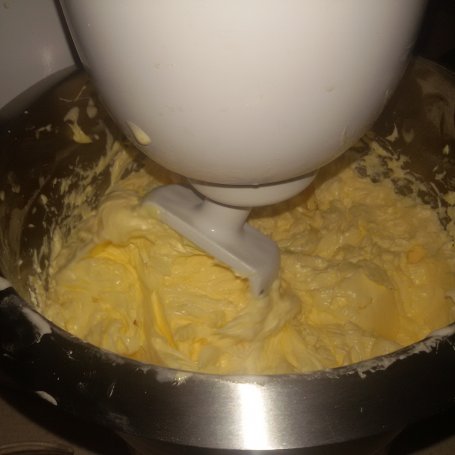 Krok 2 - TORT W TRZECH SMAKACH Z KREMEM CZEKOLADOWYM foto