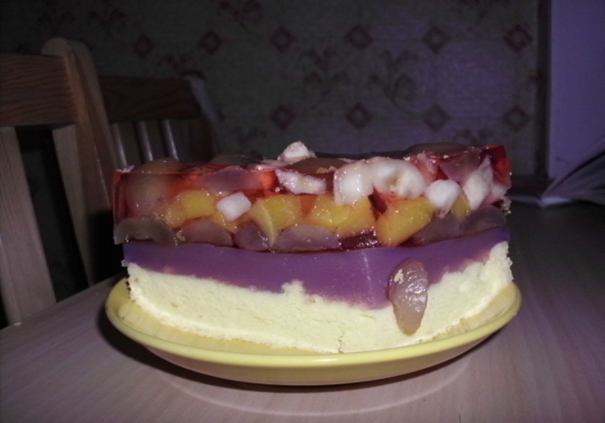 Tort winogronowo-owocowy foto