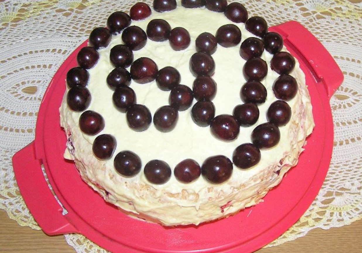 Tort wiśniowy na 60 urodziny foto