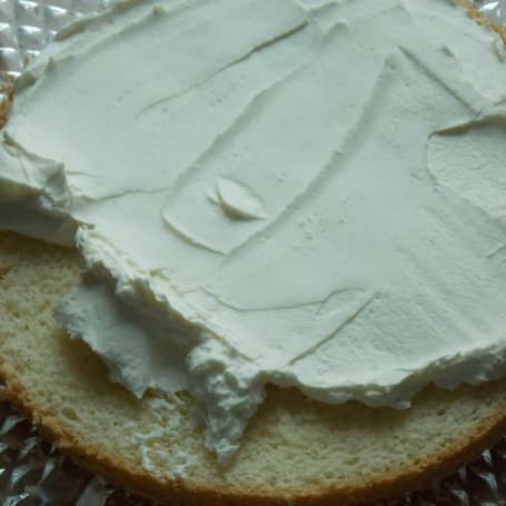 Krok 4 - Tort z jagodami foto