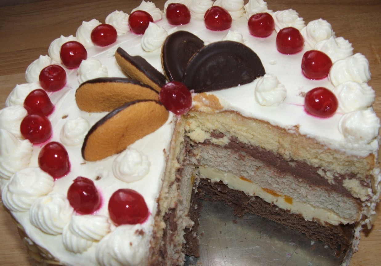 tort z masą brzoskwiniową foto