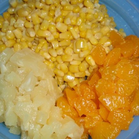 Krok 3 - Tortelini z mandarynką i ananasem foto