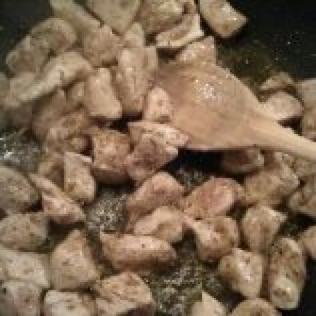 Krok 2 - Tortellini z kurczakiem foto