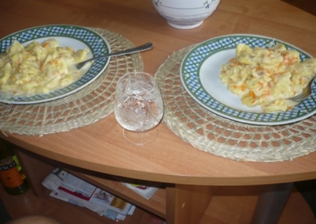 Fotografia przedstawiająca Tortellini z sosem serowym