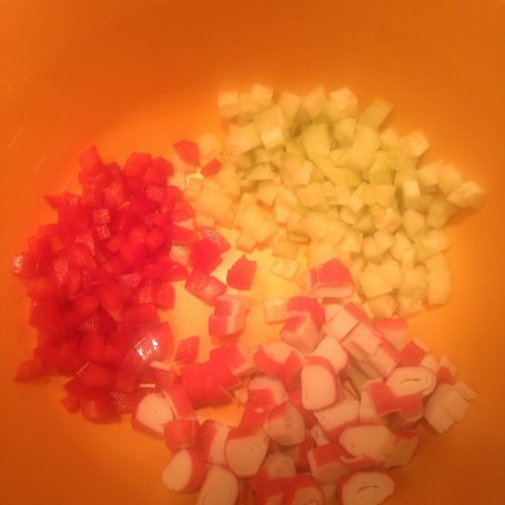 Krok 2 - tortellini z surimi foto