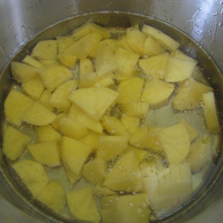 Krok 3 - Tortilla de patatas, czyli hiszpański omlet z ziemniakami foto