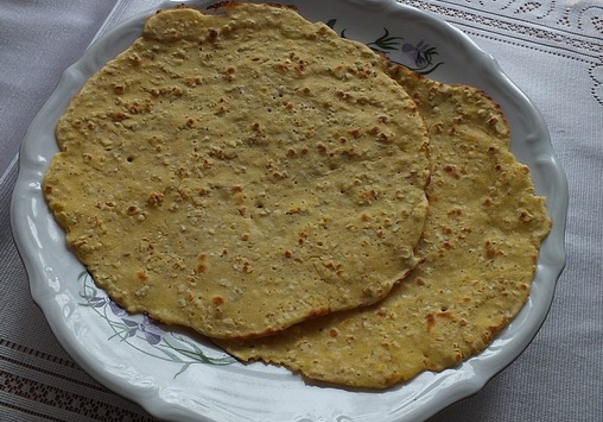 Tortilla jęczmienno - kukurydziana foto