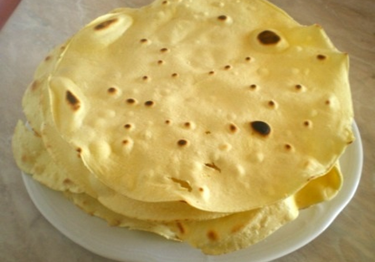 Tortilla kukurydziano-pszenna foto