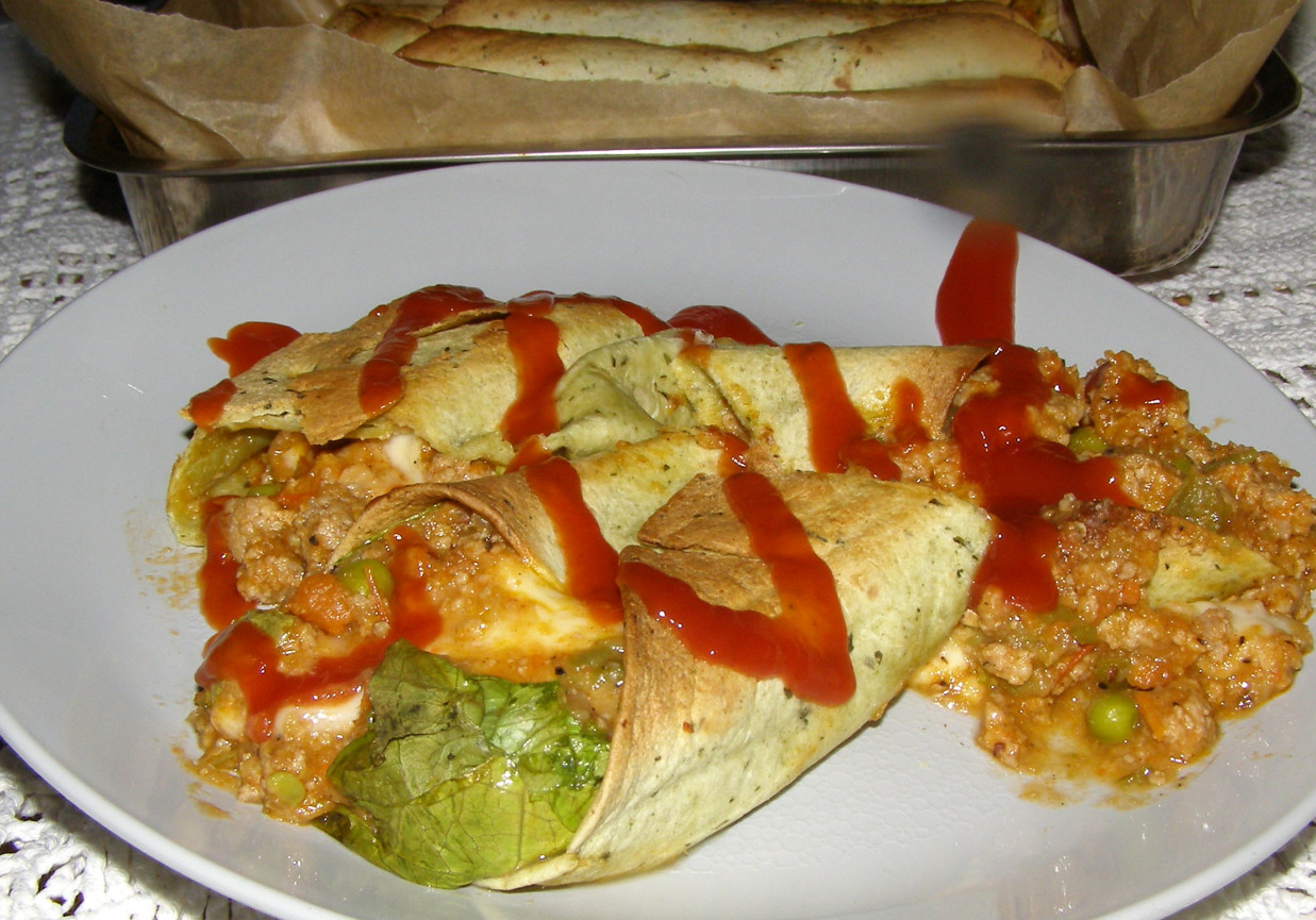 tortilla mięsno-warzywna... foto