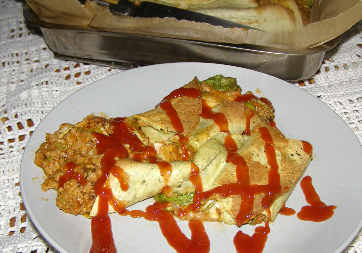 tortilla mięsno-warzywna... foto