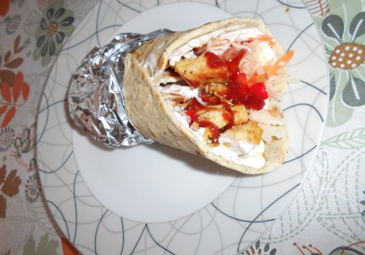 Tortilla pszenno- żytnia z ziołami foto