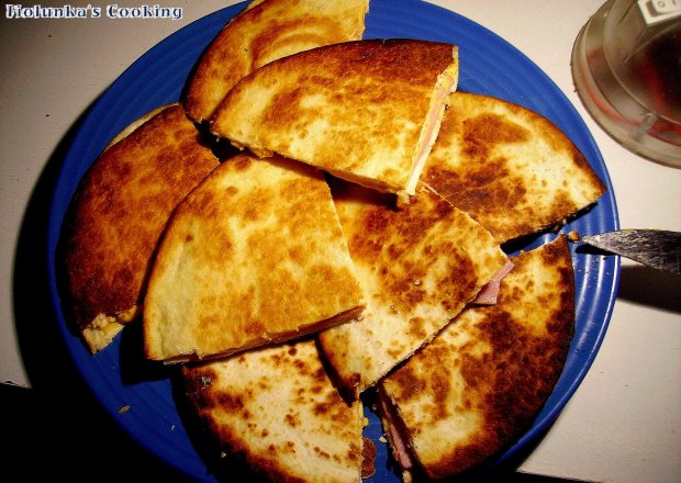 Fotografia przedstawiająca Tortilla sandwich