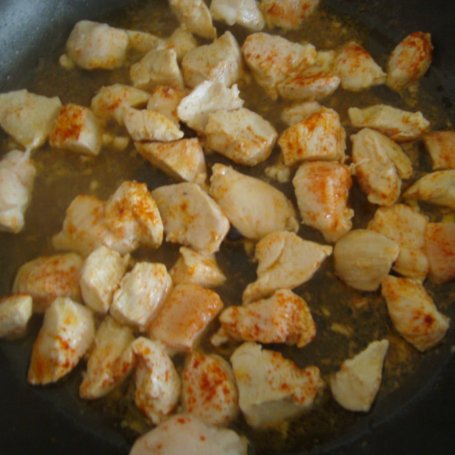 Krok 1 - Tortilla z kurczakiem i ogórkiem konserwowym foto