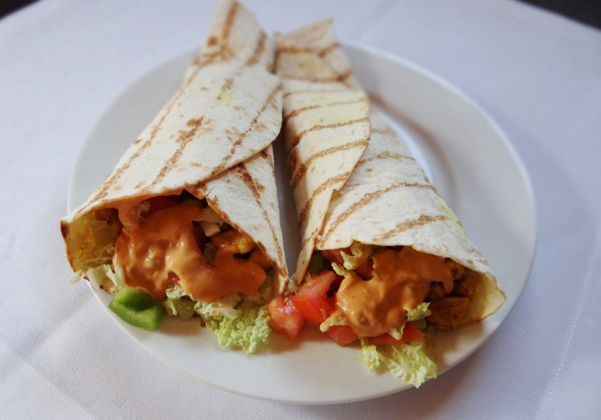 Tortilla z kurczakiem i warzywami DoradcaSmaku.pl