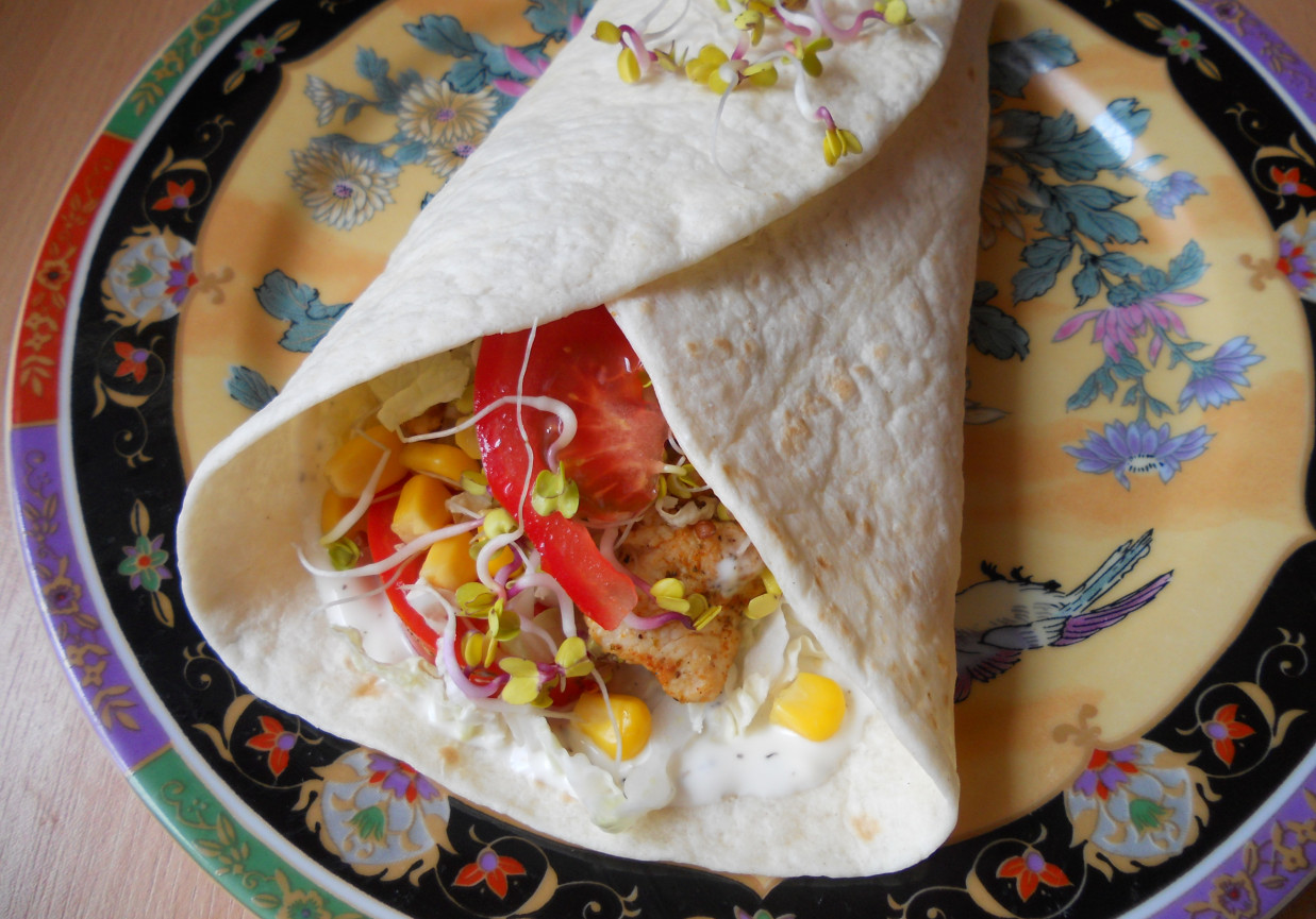 Tortilla z kurczakiem na szybko foto