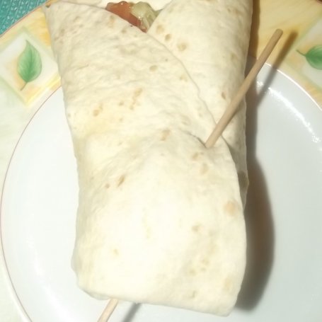 Krok 12 - Tortilla z kurczakiem. foto