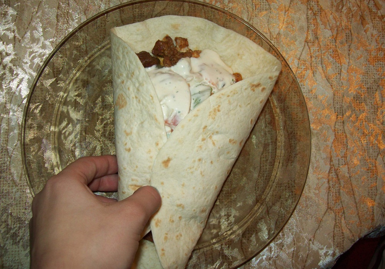 Tortilla z mięskiem kabab foto