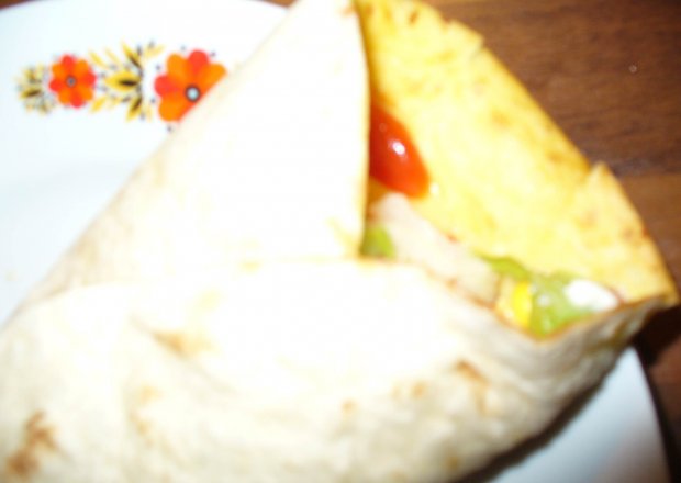 Fotografia przedstawiająca Tortilla z serem i kurczakiem