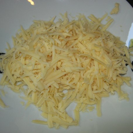 Krok 3 - Tortille z kurczakiem, serem i pieczarkami foto