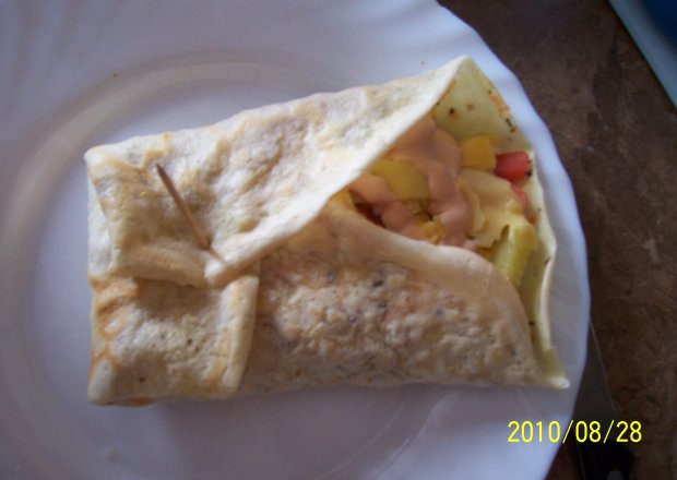 Fotografia przedstawiająca tortille z kurczakiem