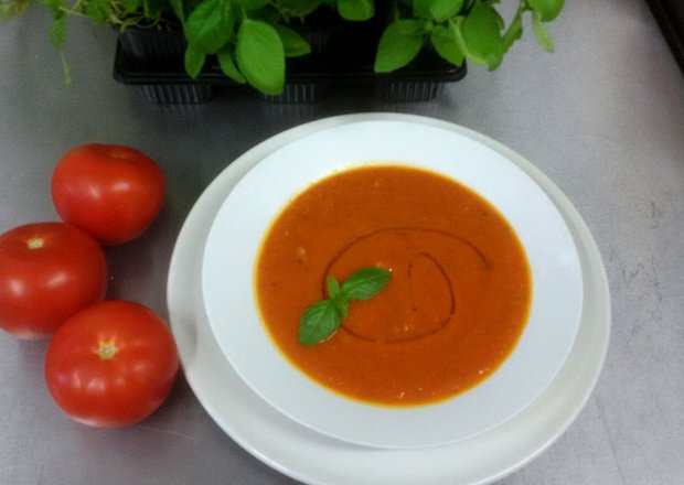 Fotografia przedstawiająca Toskański krem pomidorowy