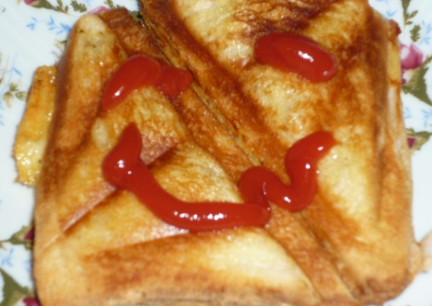 Fotografia przedstawiająca tosty dla dzieci