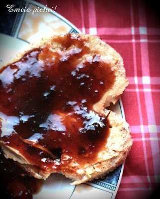 Fotografia przedstawiająca tosty francuskie z PBJ