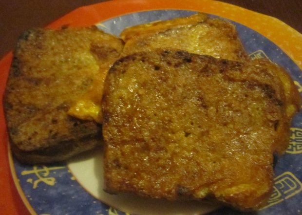 Fotografia przedstawiająca tosty francuskie