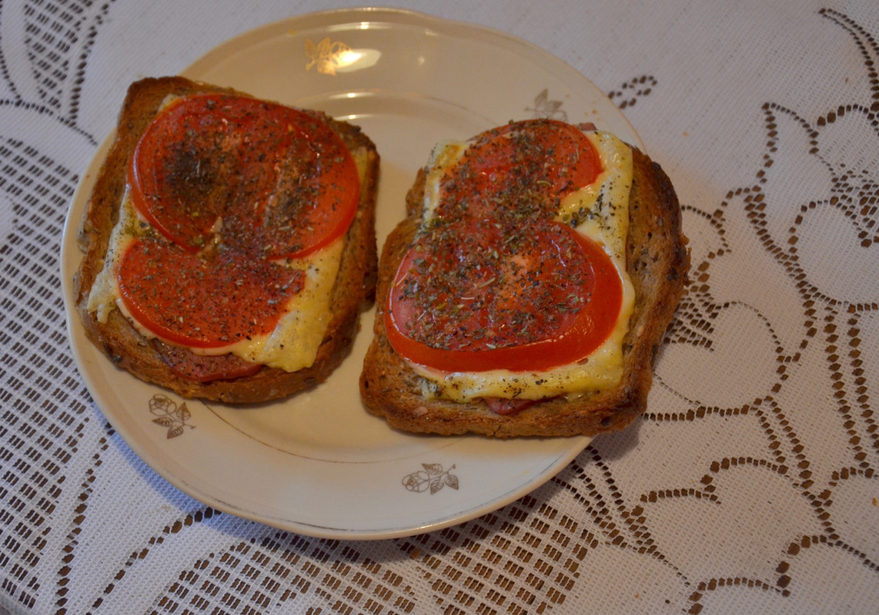 "Tosty" pomidorowo - ziołowe foto