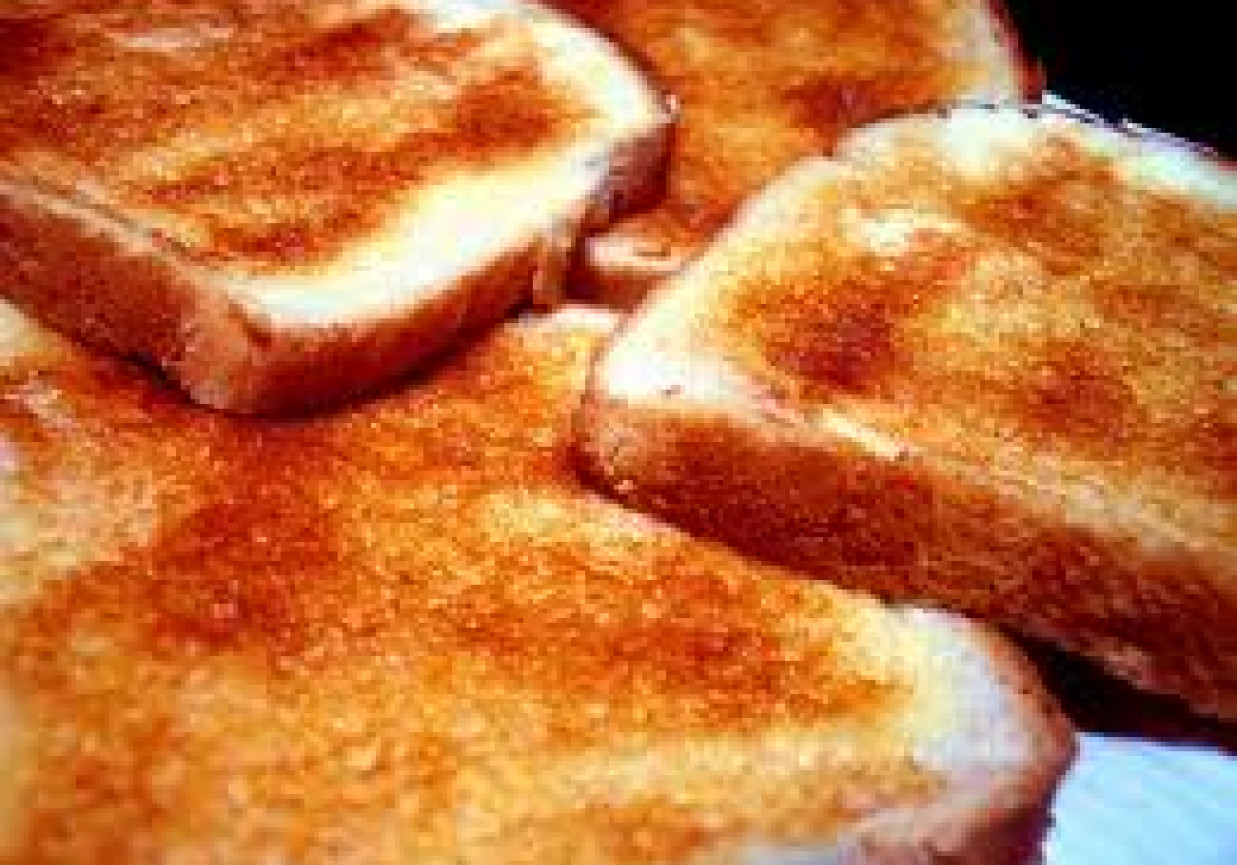 tosty z cynamonem foto