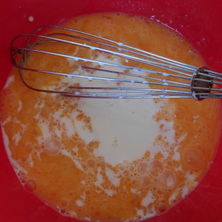 Krok 3 - Tosty z frużeliną truskawkowo-platanową foto