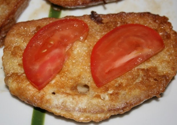 Fotografia przedstawiająca tosty z pomidorami