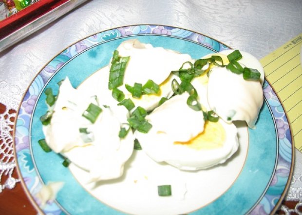 Fotografia przedstawiająca Tradycyjne jajka w majonezie