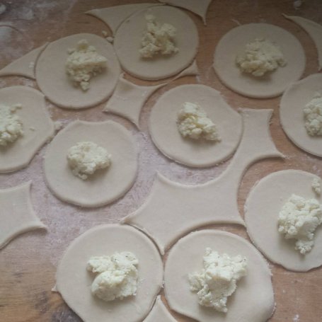 Krok 3 - tradycyjne pierogi ruskie foto
