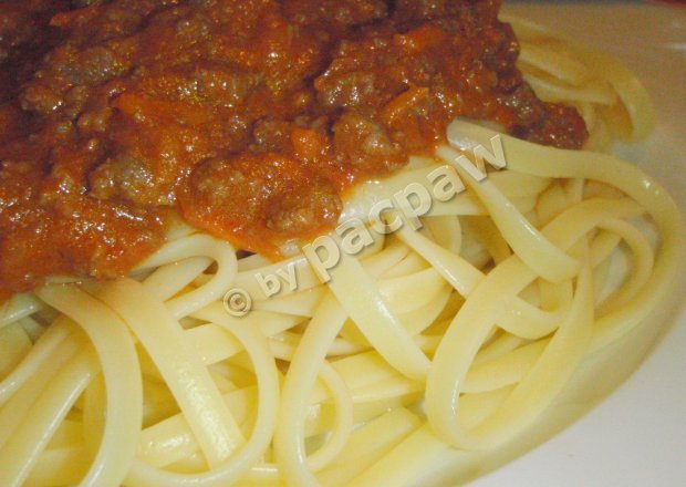 Fotografia przedstawiająca Tradycyjne spaghetti bolognese